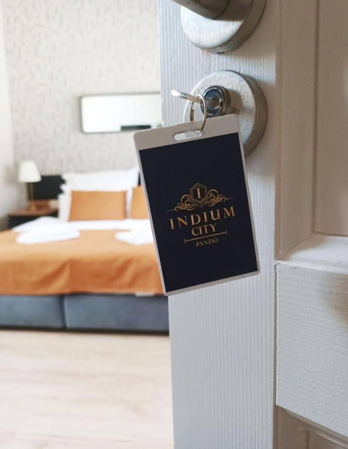 Indium City Panzio 埃格尔 外观 照片